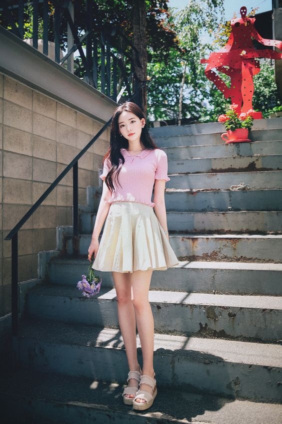 【2021春夏穿搭】狙擊男心!5大優雅可愛「櫻花色」約會造型,收獲桃花的必備時裝秘笈