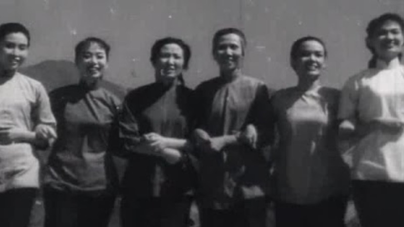 金蘭姊妹-小燕飛 紫羅蓮 容小意 黃曼梨 梅綺 葉萍