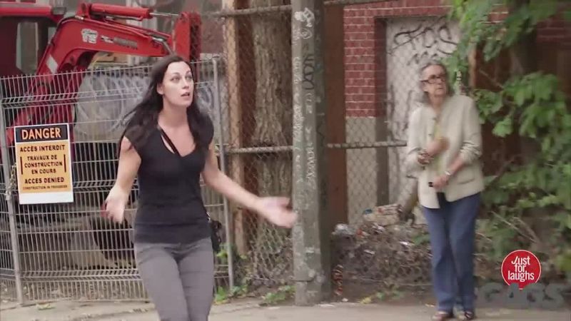 [整蠱路人]突然成為即時的幫兇~~只是為了笑